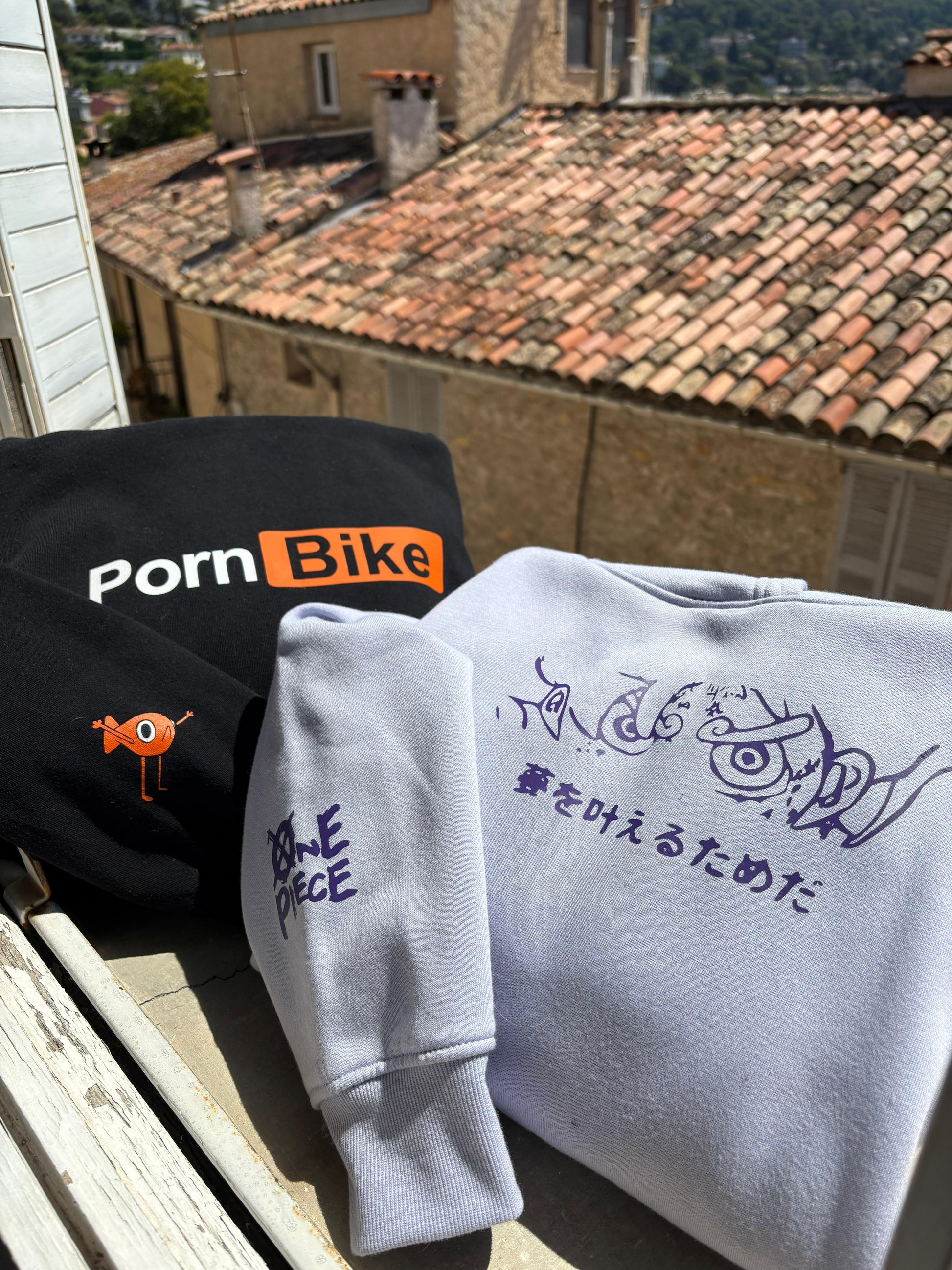 Hoodie Personnalisé – Confort &amp; Créativité Réunis